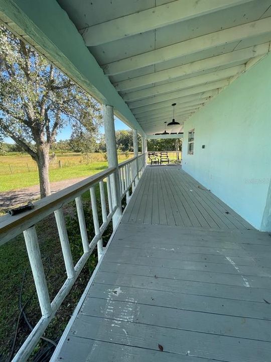 Active With Contract: $475,000 (3 beds, 2 baths, 1314 Square Feet)