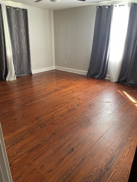 Active With Contract: $475,000 (3 beds, 2 baths, 1314 Square Feet)