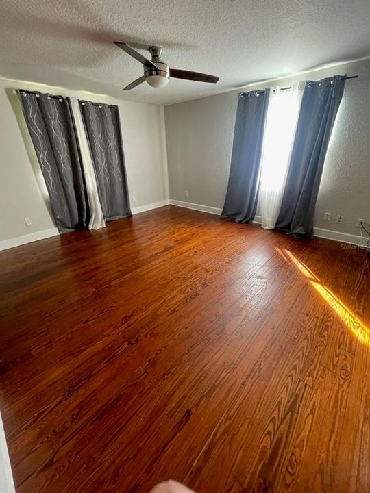 Active With Contract: $475,000 (3 beds, 2 baths, 1314 Square Feet)