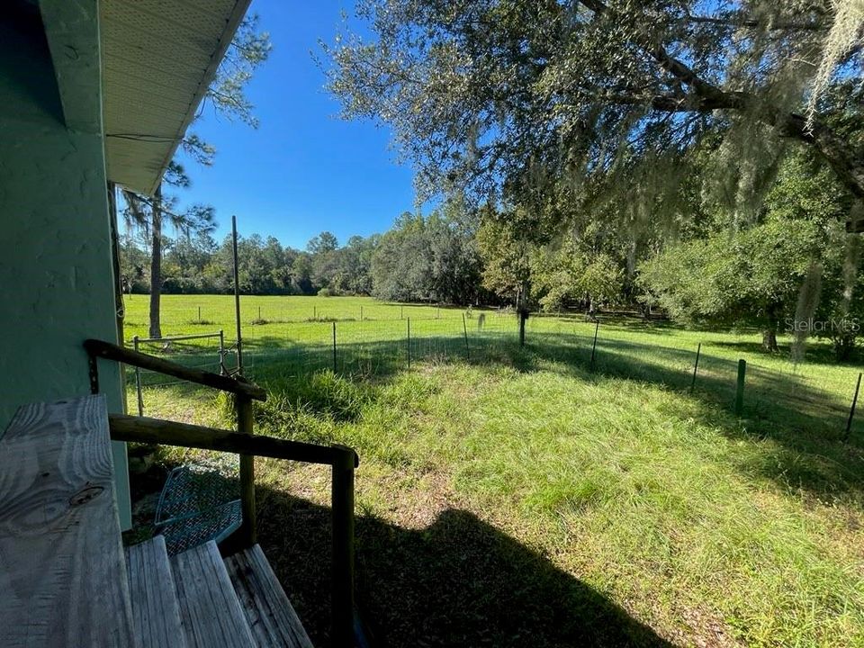 Active With Contract: $475,000 (3 beds, 2 baths, 1314 Square Feet)