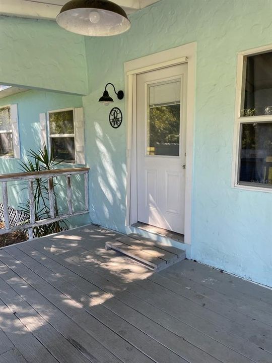 Active With Contract: $475,000 (3 beds, 2 baths, 1314 Square Feet)