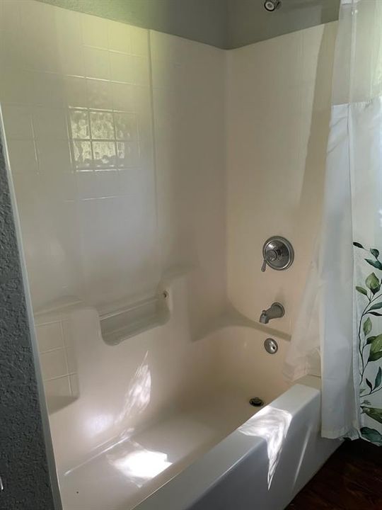 Active With Contract: $475,000 (3 beds, 2 baths, 1314 Square Feet)