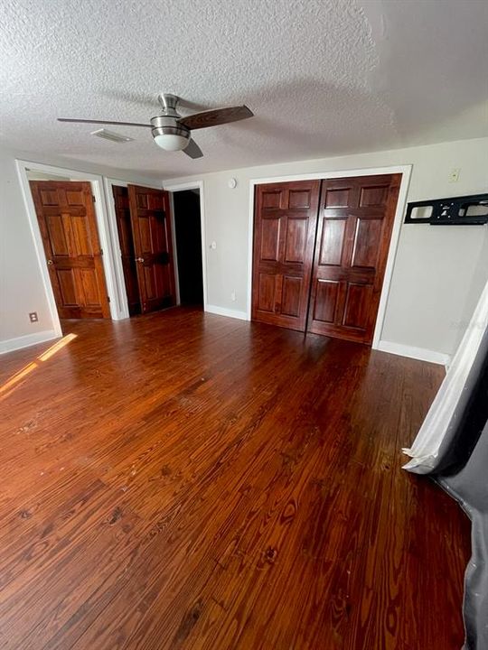 Active With Contract: $475,000 (3 beds, 2 baths, 1314 Square Feet)