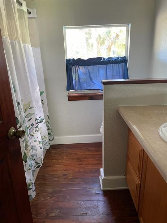 Active With Contract: $475,000 (3 beds, 2 baths, 1314 Square Feet)