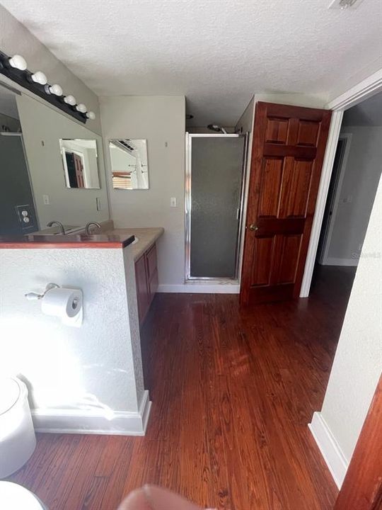 Active With Contract: $475,000 (3 beds, 2 baths, 1314 Square Feet)