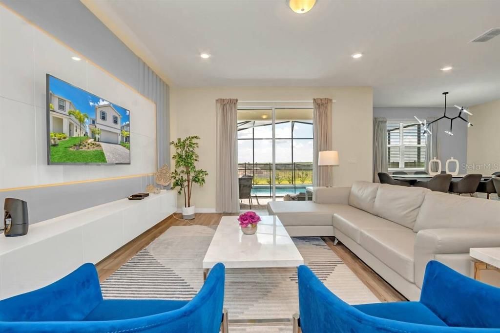 For Sale: $680,000 (5 beds, 4 baths, 2496 Square Feet)