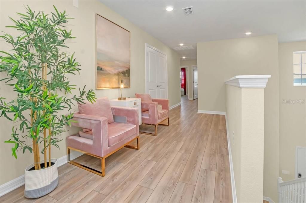 For Sale: $680,000 (5 beds, 4 baths, 2496 Square Feet)