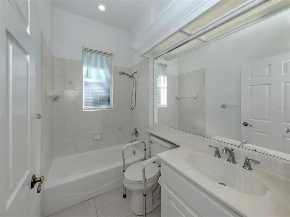 For Sale: $525,000 (3 beds, 2 baths, 2080 Square Feet)