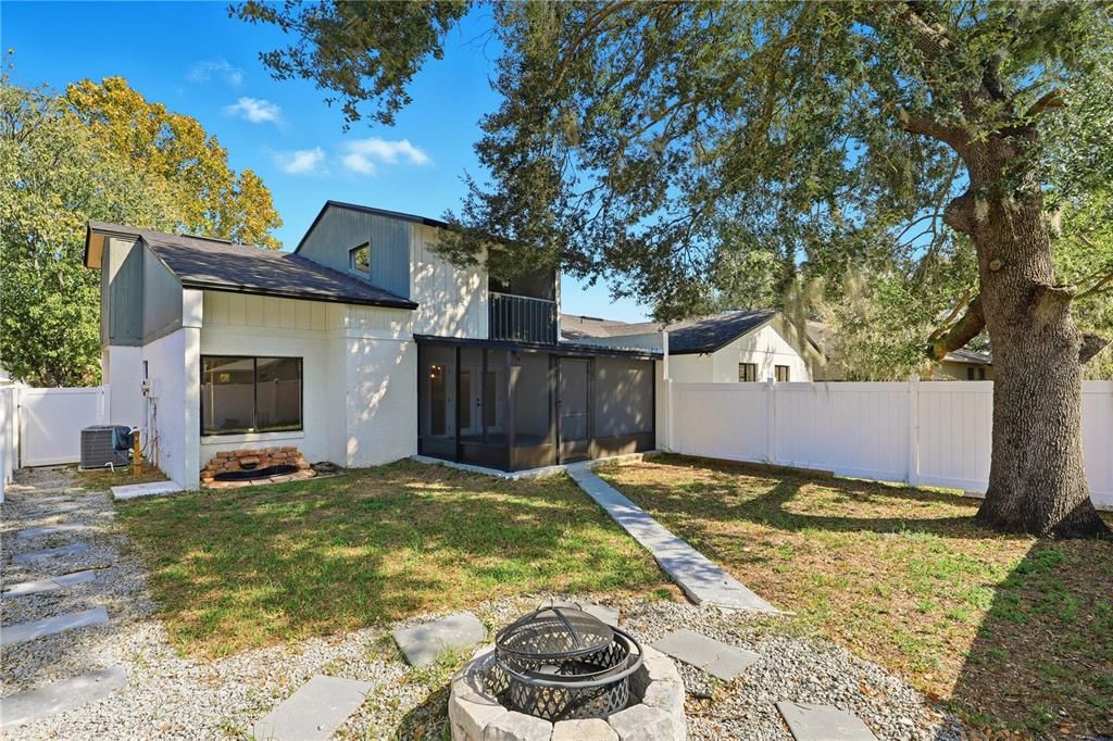 For Rent: $2,400 (3 beds, 2 baths, 1300 Square Feet)