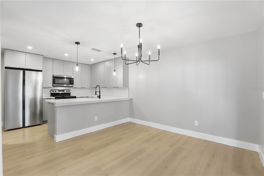 For Rent: $2,400 (3 beds, 2 baths, 1300 Square Feet)