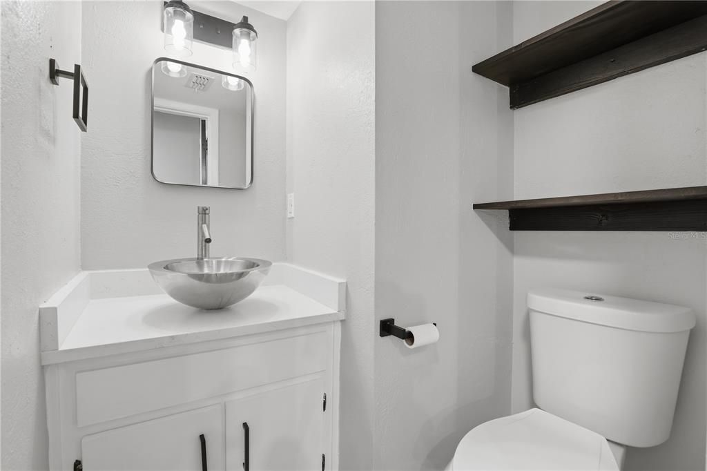 For Rent: $2,400 (3 beds, 2 baths, 1300 Square Feet)