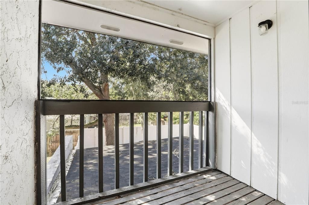 For Rent: $2,400 (3 beds, 2 baths, 1300 Square Feet)