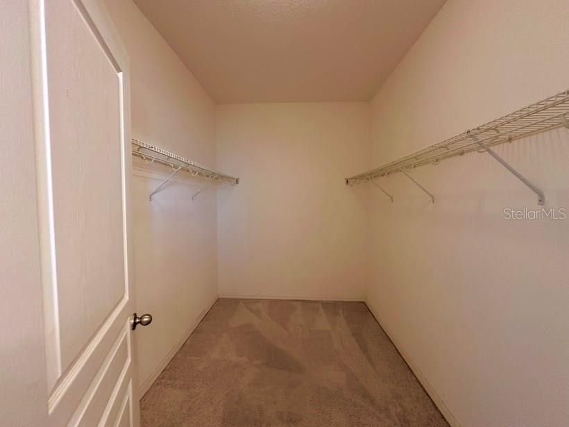 En Venta: $329,900 (3 camas, 2 baños, 1555 Pies cuadrados)