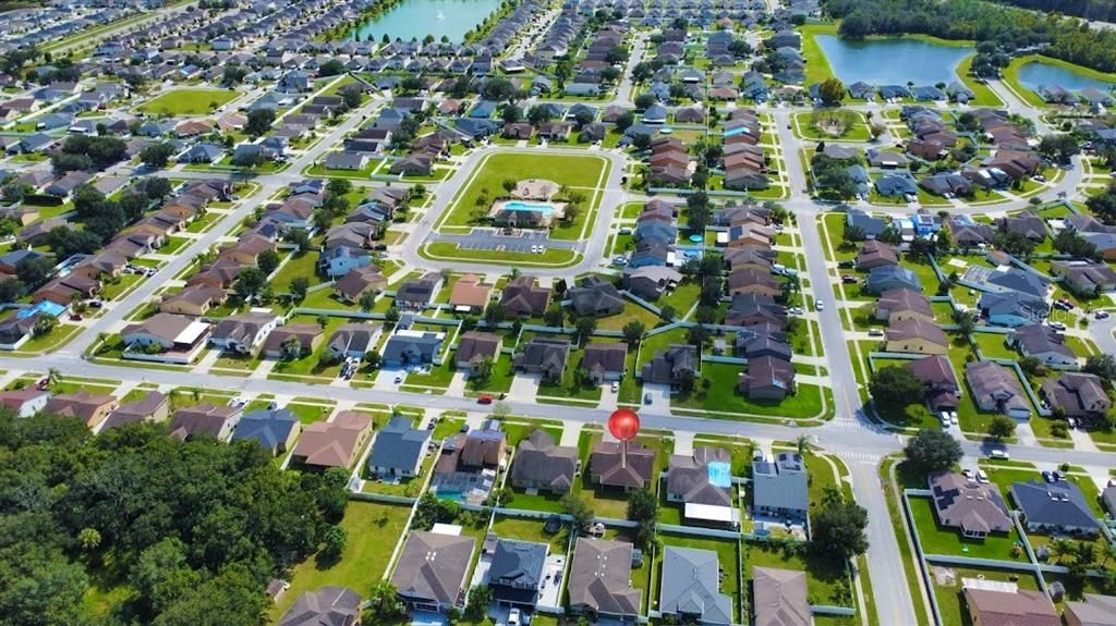 En Venta: $329,900 (3 camas, 2 baños, 1555 Pies cuadrados)