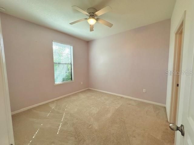 En Venta: $329,900 (3 camas, 2 baños, 1555 Pies cuadrados)