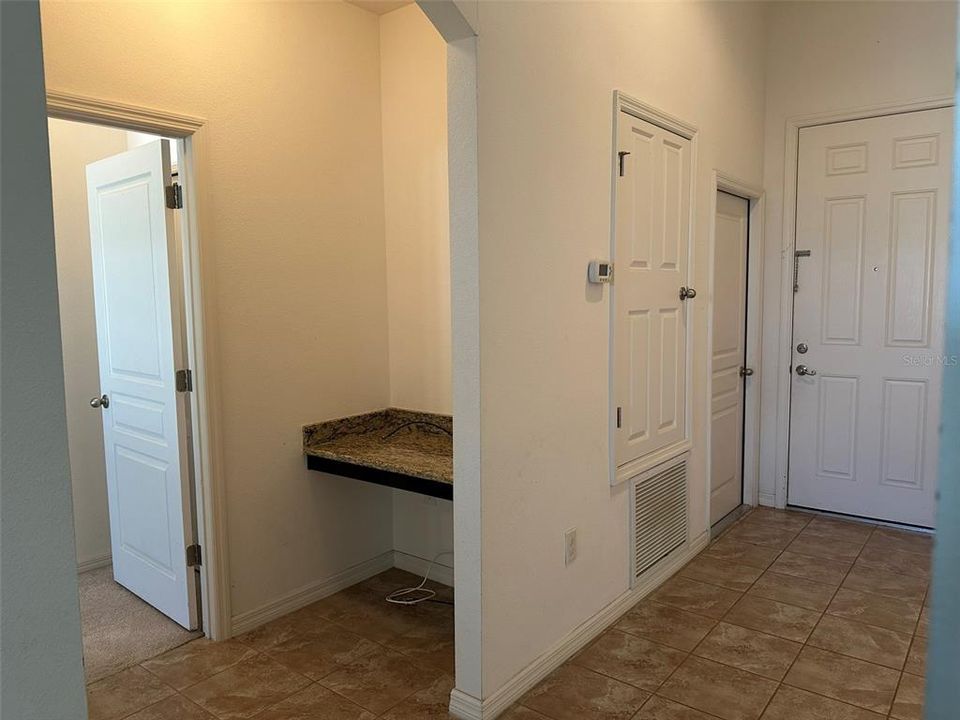 En Venta: $329,900 (3 camas, 2 baños, 1555 Pies cuadrados)