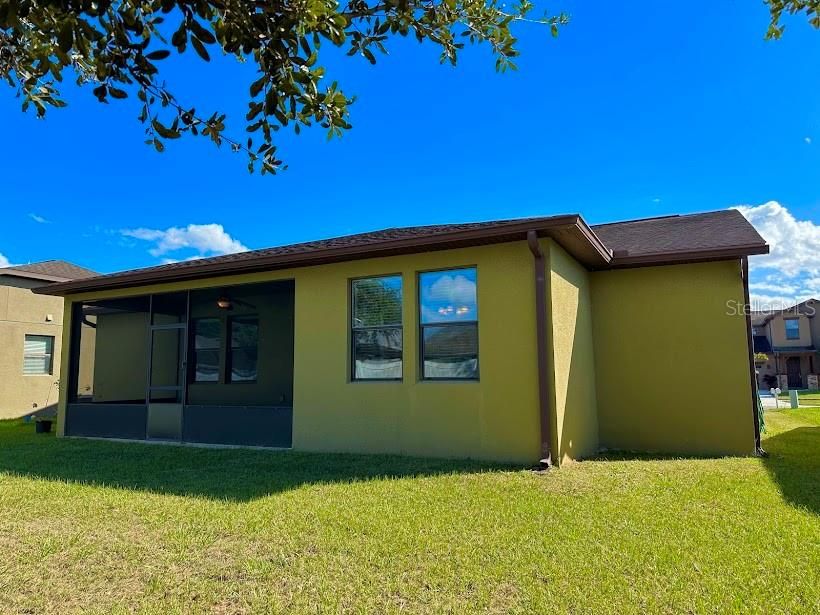 En Venta: $329,900 (3 camas, 2 baños, 1555 Pies cuadrados)