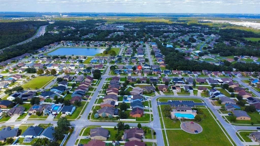 En Venta: $329,900 (3 camas, 2 baños, 1555 Pies cuadrados)