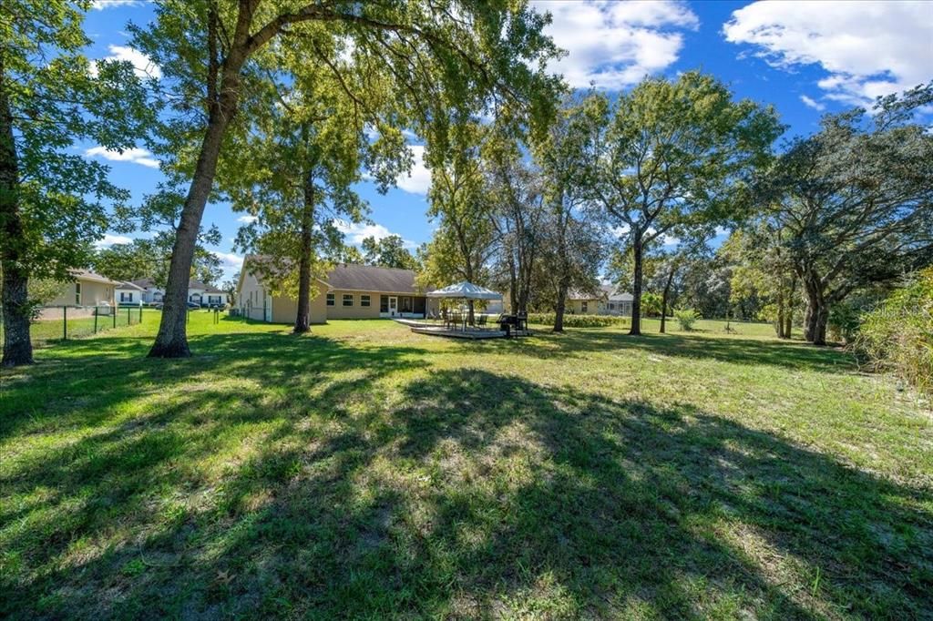 For Sale: $299,000 (3 beds, 2 baths, 1884 Square Feet)