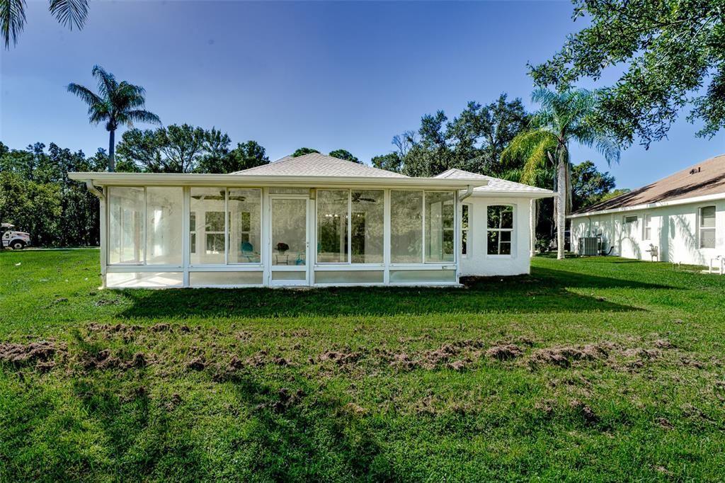 Под контрактом: $515,000 (3 спален, 2 ванн, 1698 Квадратных фут)