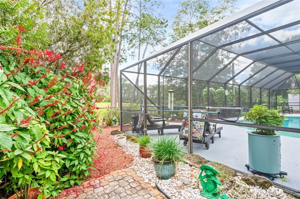 For Sale: $425,000 (3 beds, 2 baths, 1959 Square Feet)