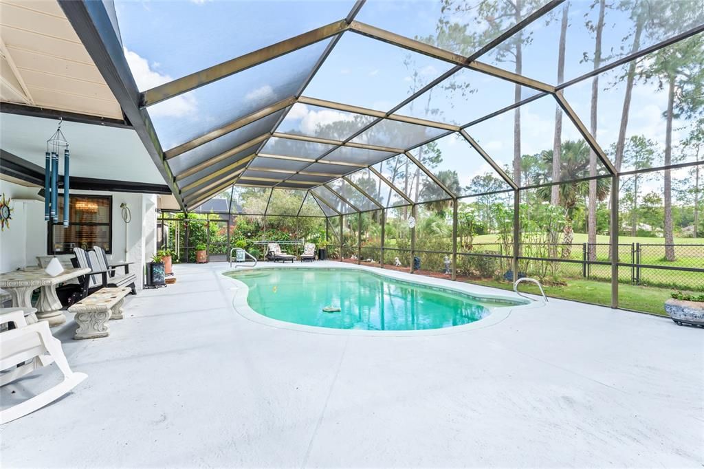 For Sale: $425,000 (3 beds, 2 baths, 1959 Square Feet)