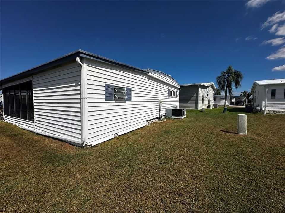 For Sale: $169,900 (2 beds, 2 baths, 1152 Square Feet)