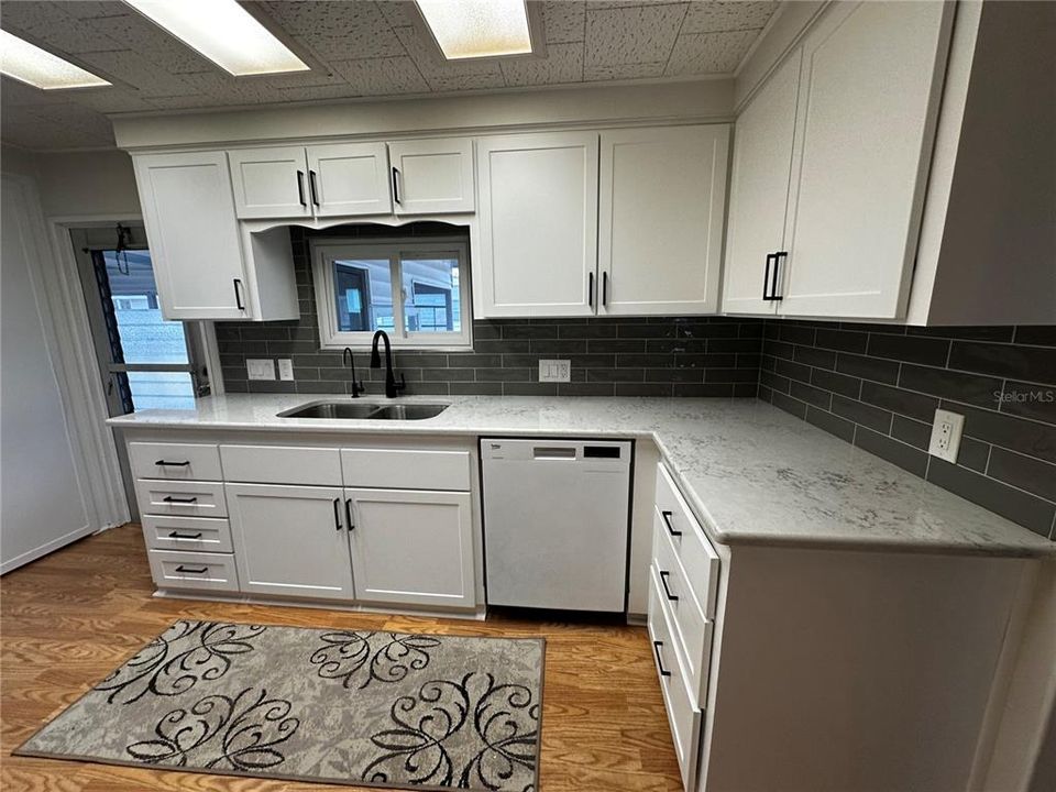 For Sale: $169,900 (2 beds, 2 baths, 1152 Square Feet)