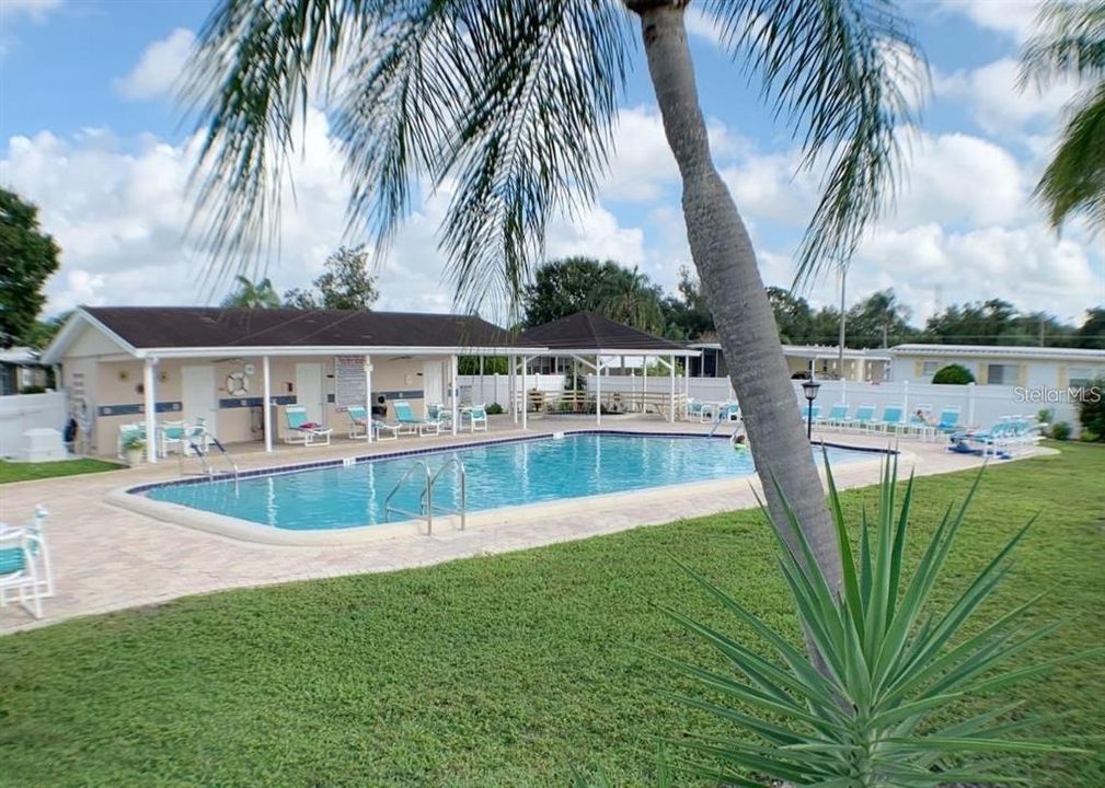 For Sale: $169,900 (2 beds, 2 baths, 1152 Square Feet)