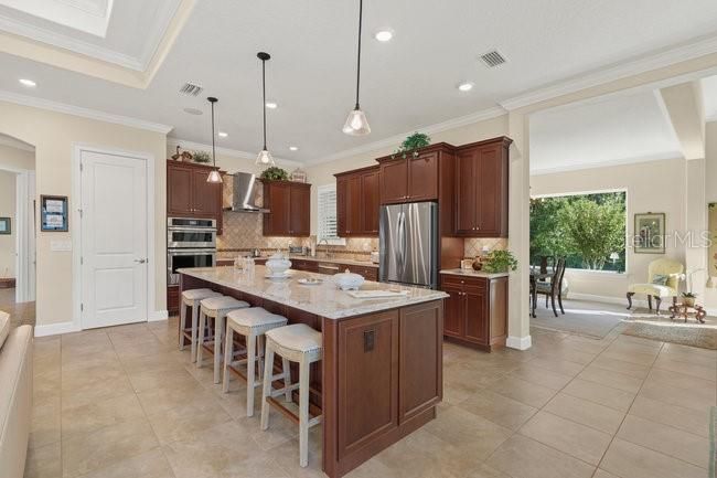 En Venta: $850,000 (4 camas, 3 baños, 2712 Pies cuadrados)