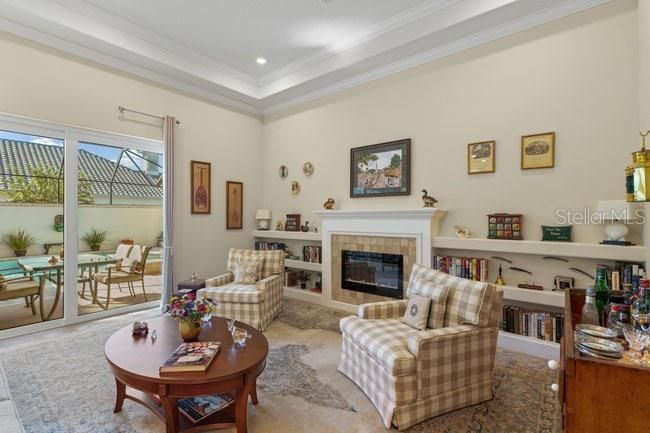 En Venta: $850,000 (4 camas, 3 baños, 2712 Pies cuadrados)