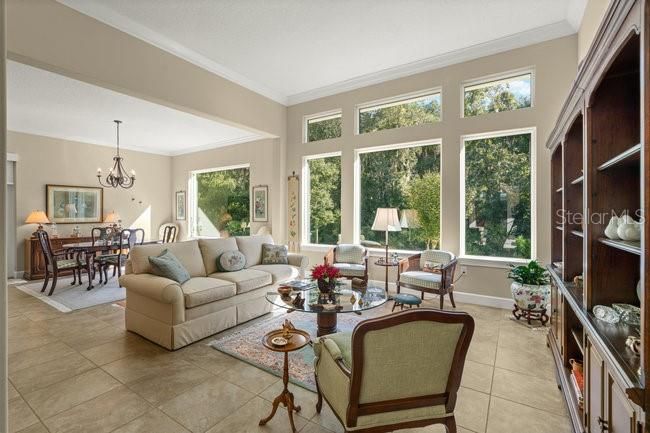 En Venta: $850,000 (4 camas, 3 baños, 2712 Pies cuadrados)