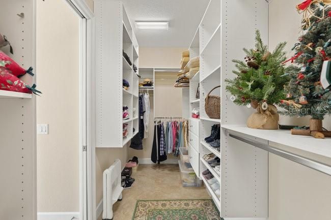 En Venta: $850,000 (4 camas, 3 baños, 2712 Pies cuadrados)