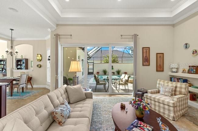 En Venta: $850,000 (4 camas, 3 baños, 2712 Pies cuadrados)