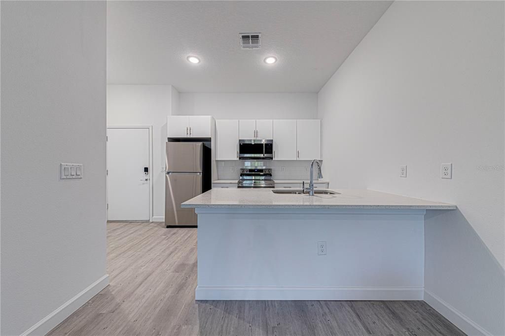 Active With Contract: $329,999 (5 beds, 4 baths, 1671 Square Feet)