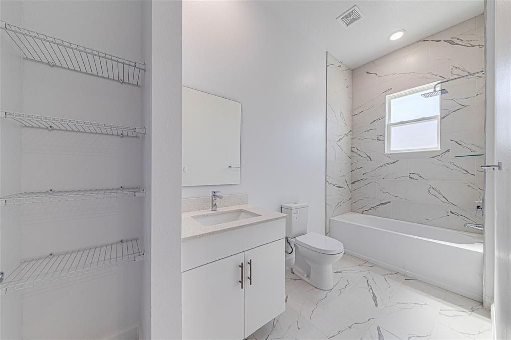 Active With Contract: $329,999 (5 beds, 4 baths, 1671 Square Feet)