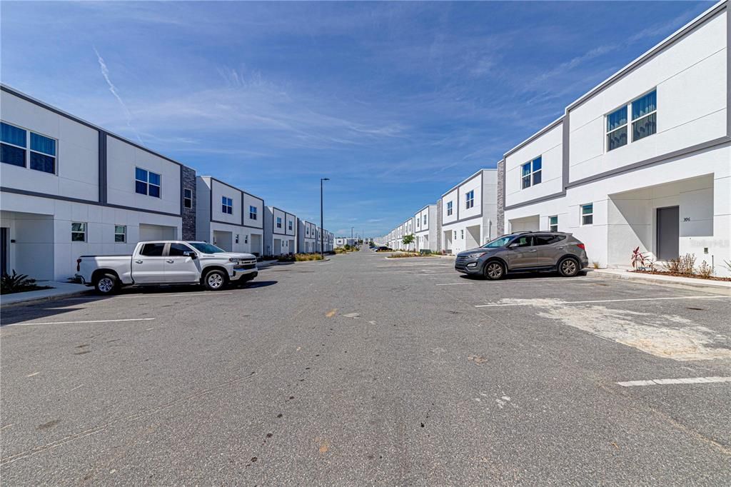 Active With Contract: $329,999 (5 beds, 4 baths, 1671 Square Feet)