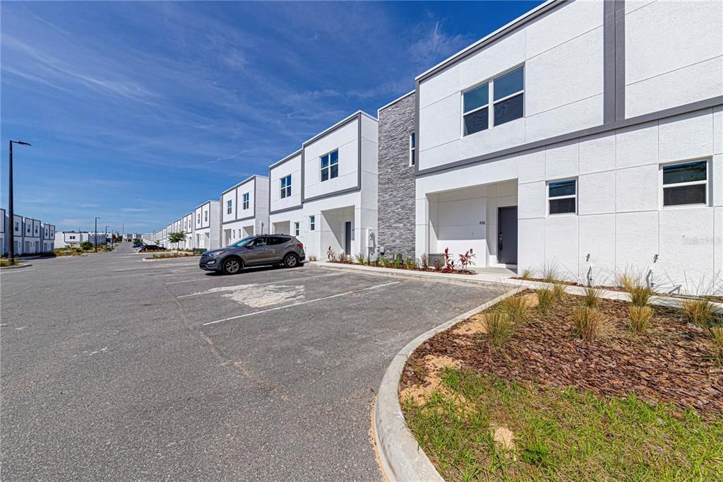 Active With Contract: $329,999 (5 beds, 4 baths, 1671 Square Feet)