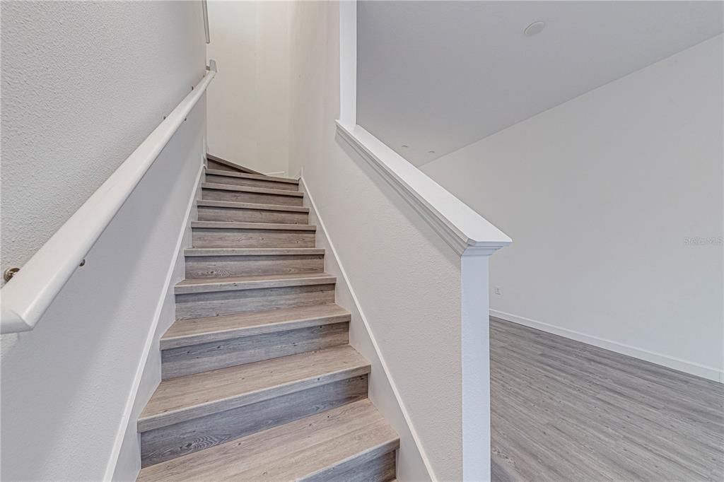 Active With Contract: $329,999 (5 beds, 4 baths, 1671 Square Feet)