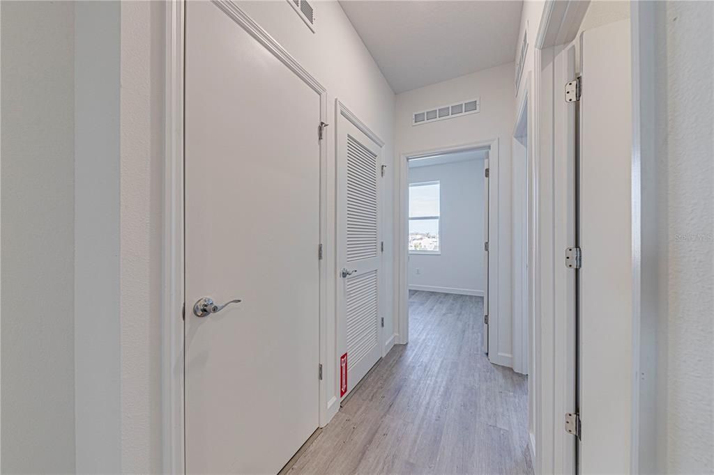 Active With Contract: $329,999 (5 beds, 4 baths, 1671 Square Feet)