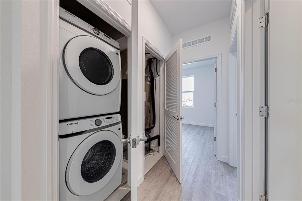 Active With Contract: $329,999 (5 beds, 4 baths, 1671 Square Feet)