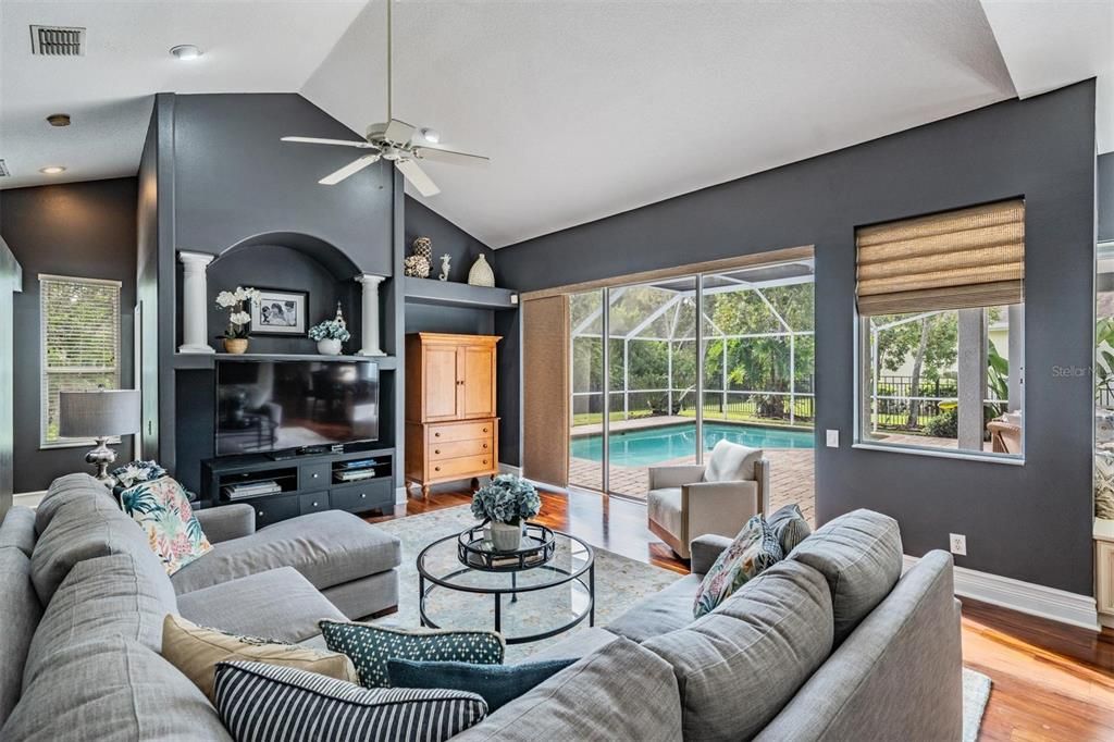 待售: $1,099,000 (4 贝兹, 3 浴室, 2988 平方英尺)