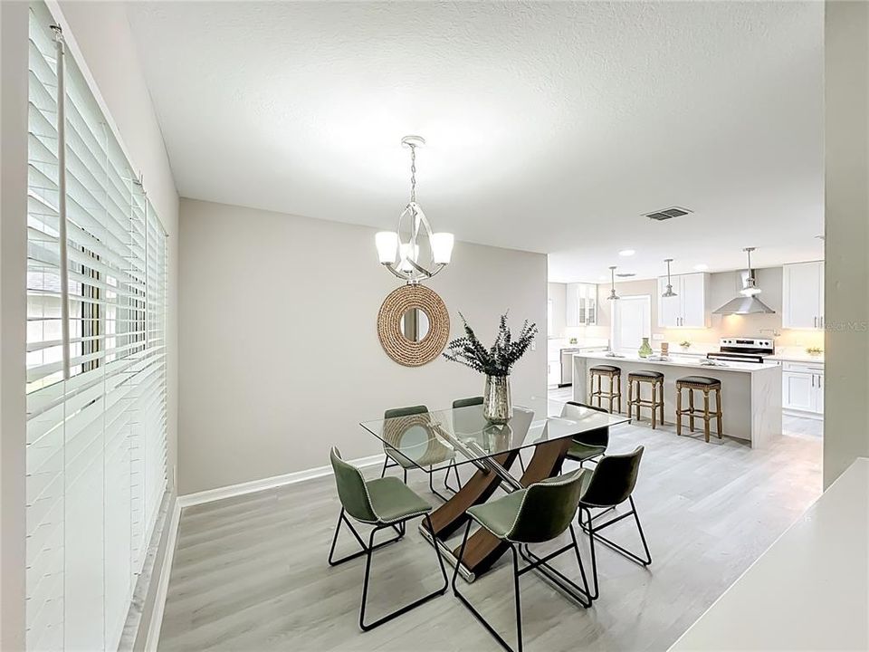 待售: $549,900 (4 贝兹, 3 浴室, 3069 平方英尺)