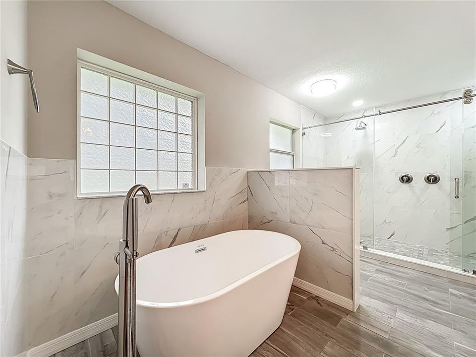 待售: $549,900 (4 贝兹, 3 浴室, 3069 平方英尺)