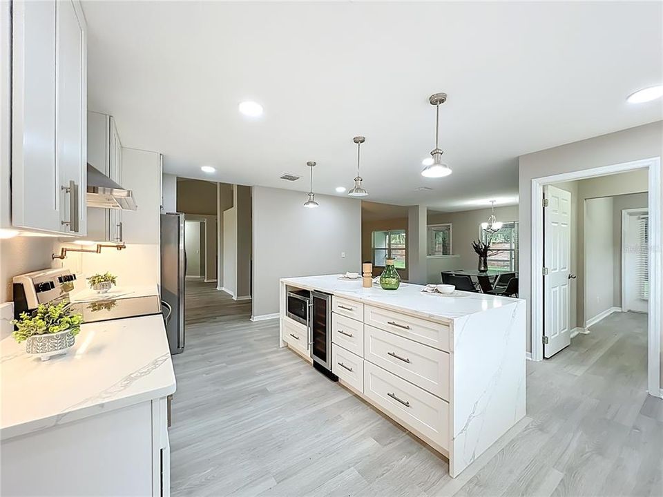 待售: $549,900 (4 贝兹, 3 浴室, 3069 平方英尺)