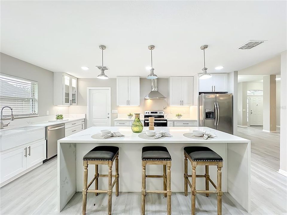 待售: $549,900 (4 贝兹, 3 浴室, 3069 平方英尺)