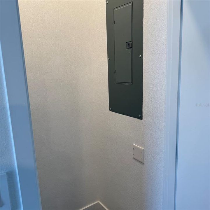 待售: $335,000 (3 贝兹, 3 浴室, 1361 平方英尺)