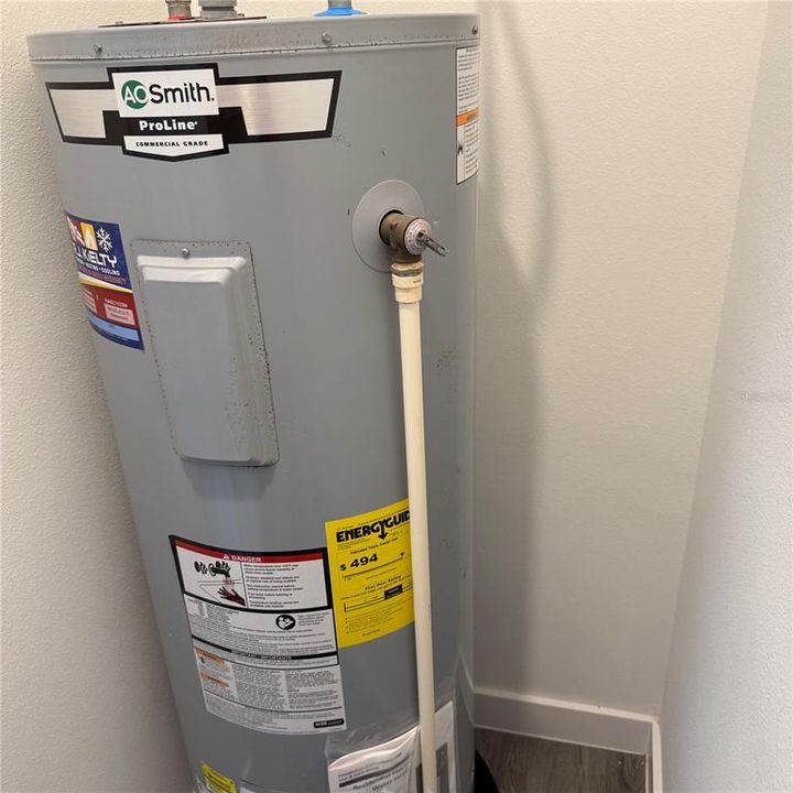 待售: $335,000 (3 贝兹, 3 浴室, 1361 平方英尺)