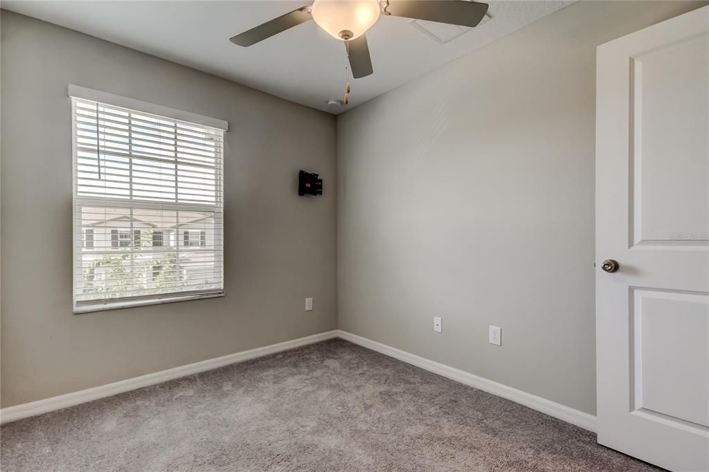 出租: $2,300 (3 贝兹, 2 浴室, 1634 平方英尺)