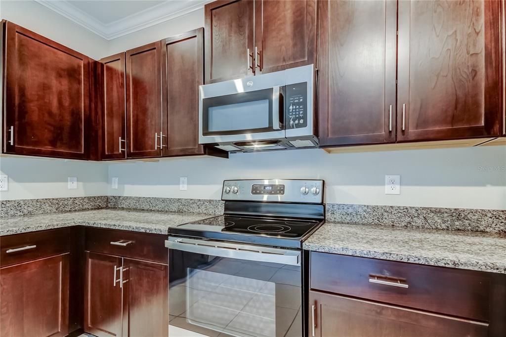 出租: $2,300 (3 贝兹, 2 浴室, 1634 平方英尺)